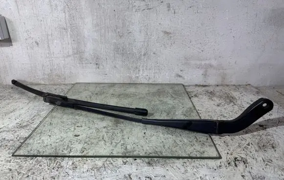 Mercedes-Benz B W245 Windshield/front glass wiper blade A1698200240 1698200240