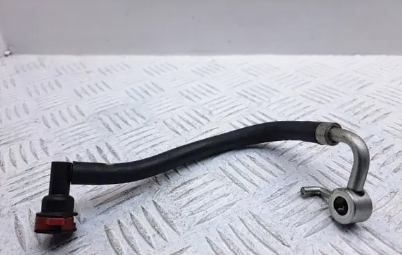 Toyota Corolla Verso AR10 Fuel injector supply line/pipe 2390126010