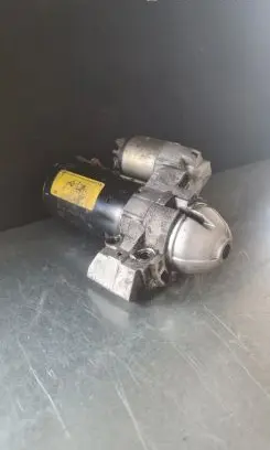 BMW 5 F10 F11 Starter motor 8506657 00001148010 20110605