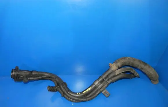 KIA Sportage Fuel tank filler neck pipe 31030-2K0X2