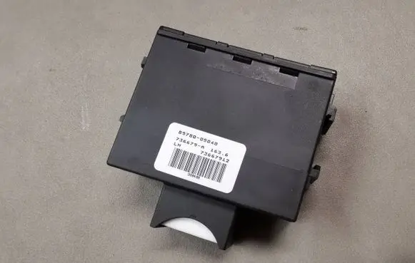 Toyota Avensis T250 Immobilizer control unit/module 8978005040 736679A 73667912