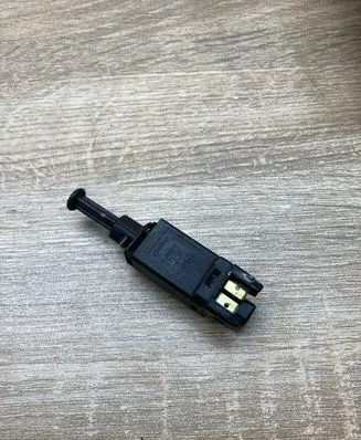 Volkswagen Golf III Brake pedal sensor switch 191945515