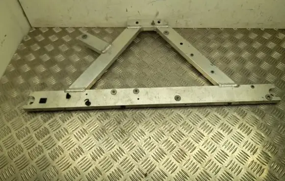 BMW i4 Engine mounting bracket 8738483
