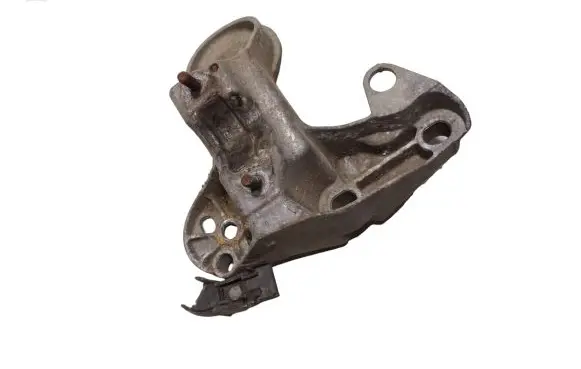 Audi A6 S6 C5 4B Engine mounting bracket 4B0199352B