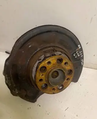 Mercedes-Benz CLS C219 Rear wheel hub 2113508408 A2113508408