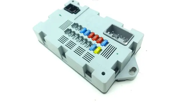 Jaguar XE Fuse module CPLA14Q073AA