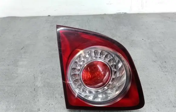 Volkswagen Golf Plus Rear/tail lights 5M0945093H
