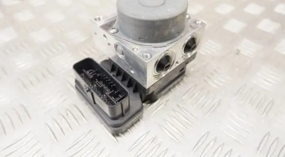 Lexus ES 250 - 300 - 330 ABS Pump 4451033190 8954133680
