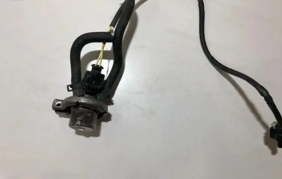 Fuel pressure sensor