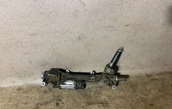 BMW 7 F01 F02 F03 F04 Steering rack 6858131