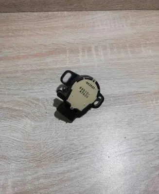 Toyota Prius (XW20) Accelerator pedal position sensor 8951047020 6E2523