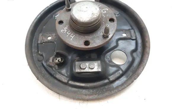 Peugeot Bipper Rear wheel hub