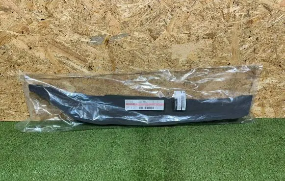 Nissan Juke I F15 Fender foam support/seal 63823-1KK0A