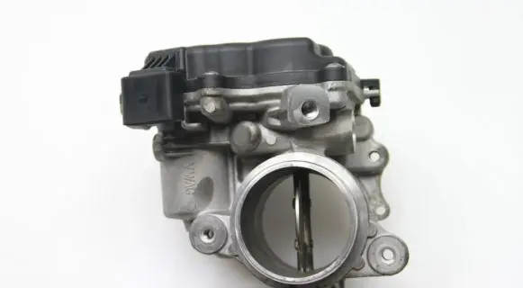 Volkswagen Tiguan Throttle valve 04L128059AA