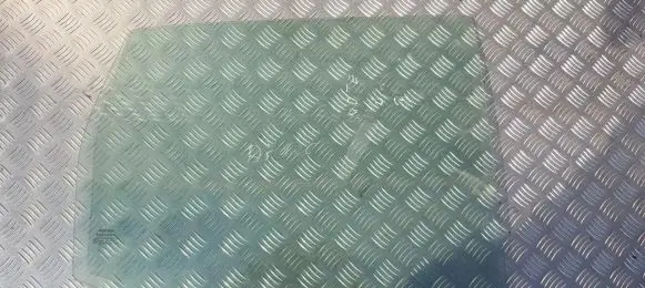 Nissan Note (E11) Rear door window glass
