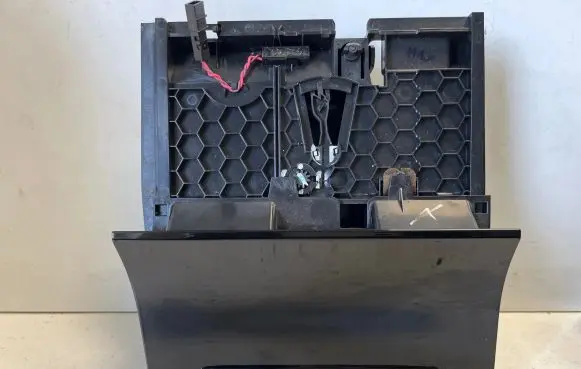 Ashtray (front)
