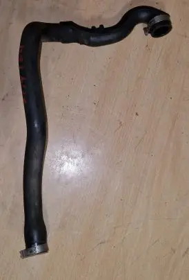 Volvo V70 Breather/breather pipe/hose 