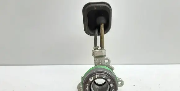 Ford Mondeo MK I Clutch slave cylinder 7K632 94ZT7K632AA