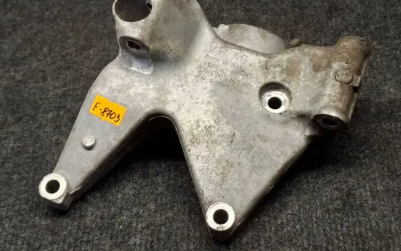 Audi A4 S4 B9 Generator/alternator bracket 06M903143AC