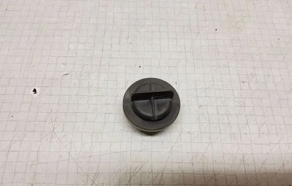 Peugeot 307 12 V Socket (front) 