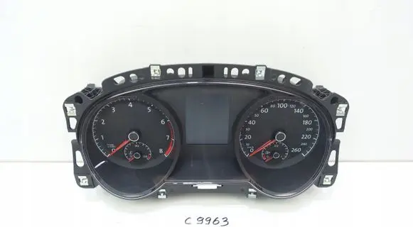 Volkswagen Golf VII Speedometer (instrument cluster) 5G1920740D