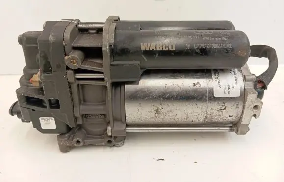 Audi Q7 4M Air suspension compressor/pump 4M0616005H
