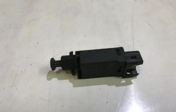 Volkswagen PASSAT B3 Brake pedal sensor switch 191945515