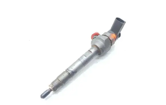 BMW 3 F30 F35 F31 Fuel injector 0445110601