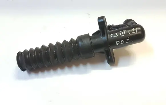 Clutch slave cylinder