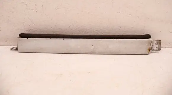 Mercedes-Benz E W124 Under headlight/headlamp trim GRACMG5