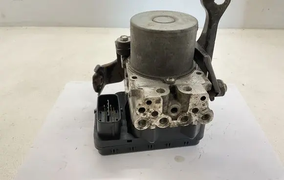 Lexus IS 220D-250-350 ABS Pump 4454053130 8954153220 1338009700