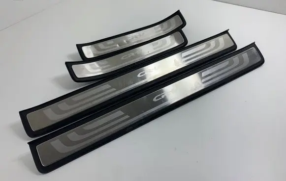 Honda CR-V sill trim set (inner) 84262T0AA0120 84202SWAA012M1 84252SWAA012M1