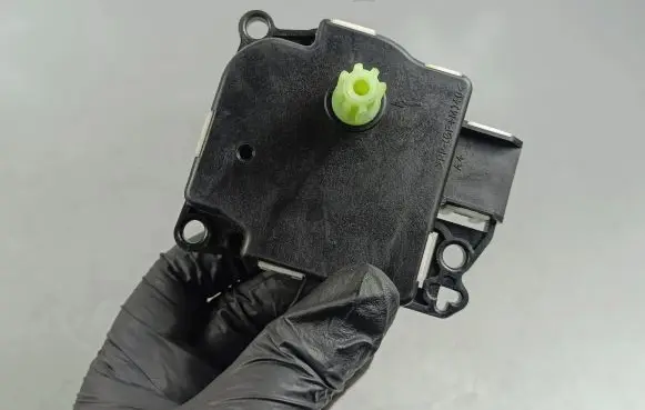 Dodge Durango Air flap motor/actuator D267DW9BA02
