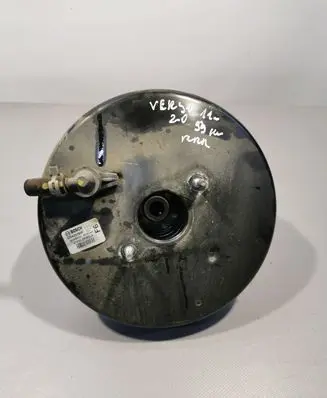 Toyota Verso Brake booster 472000F060