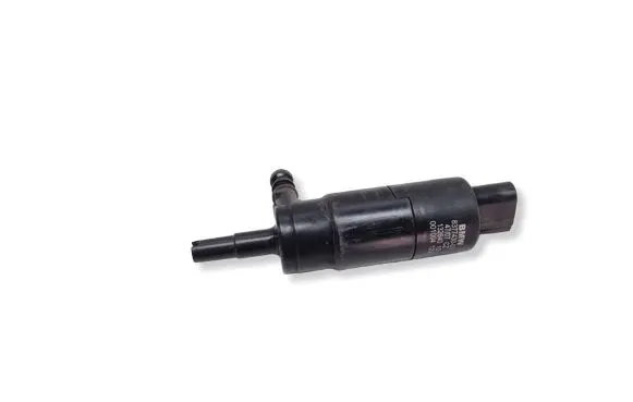 BMW X5 E70 Headlight washer pump 8377430