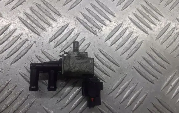 Mitsubishi Colt CZ3 Vacuum valve K5T48395