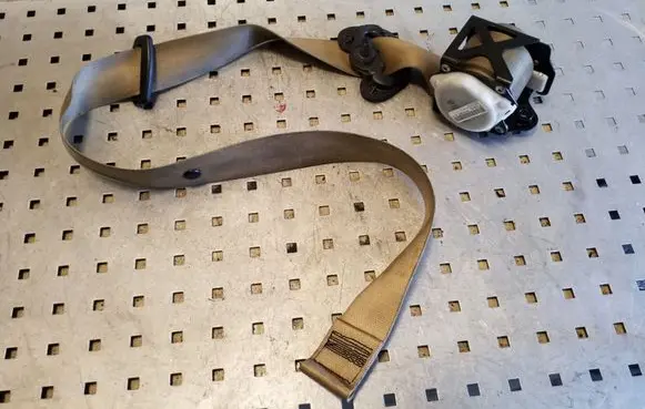 BMW X5 E70 Front seatbelt