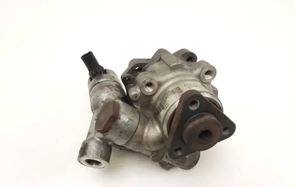BMW 5 E60 E61 Power steering pump 7735242102 96209 676095503R