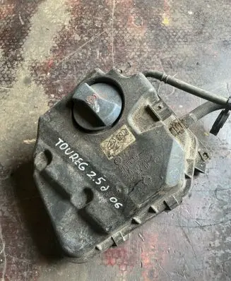 Volkswagen Touareg I Coolant expansion tank/reservoir 7L0121407 PA66GF30