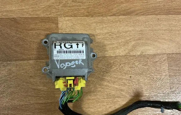 Chrysler Voyager Airbag control unit/module 04748604AD