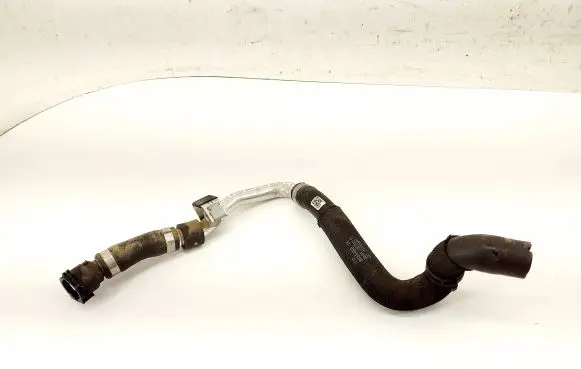 BMW 1 F40 Engine coolant pipe/hose 8658488