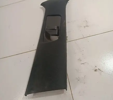 Mercedes-Benz ML W166 (B) pillar trim (top) A1668680239