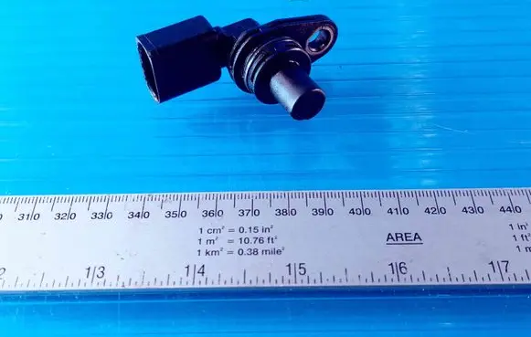Volkswagen Golf VI Camshaft position sensor 036907601E