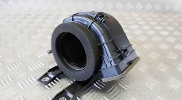 Toyota Prius (XW50) Hybrid/electric vehicle battery fan G923047080