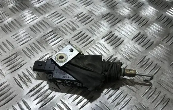Ford Windstar Central locking motor 28h5