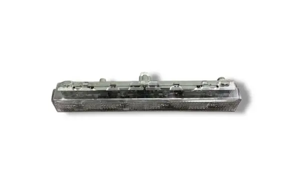 Toyota Yaris Third/center stoplight