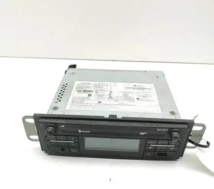 Opel Vivaro Radio/CD/DVD/GPS head unit 281151185R 93458574