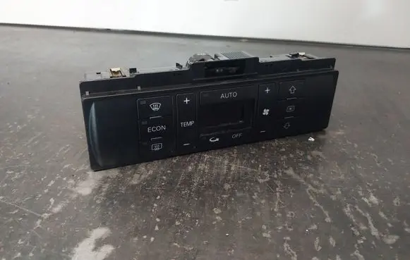Audi A4 S4 B5 8D Climate control unit 8D0820043M 5HB00790805