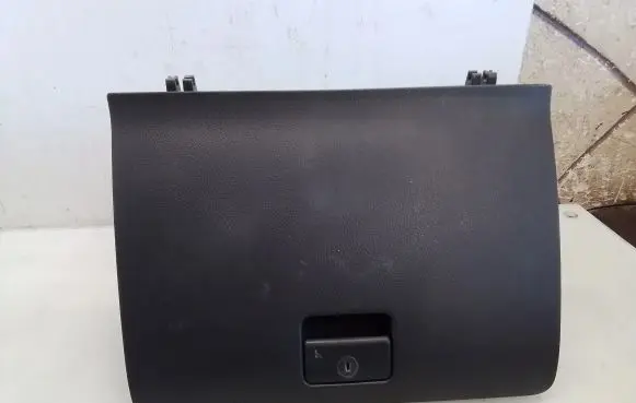 Toyota Corolla Verso E121 Glove box 555510F010
