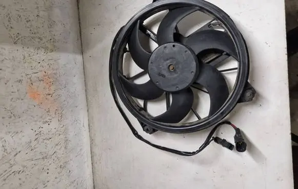 Citroen C6 Electric radiator cooling fan 9682626680